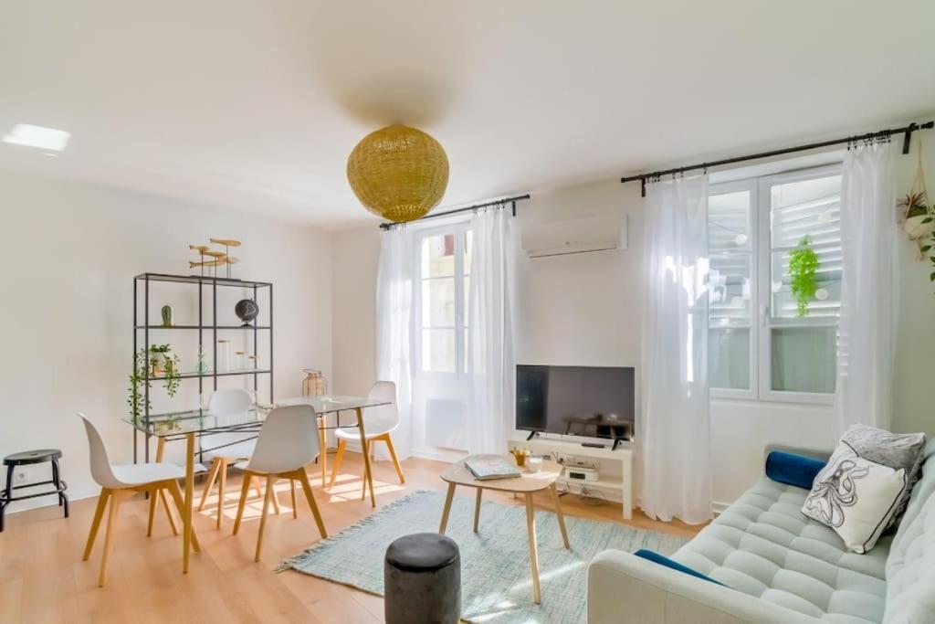 2 Bedroom Apartment In The Heart Of Marseille Exterior photo